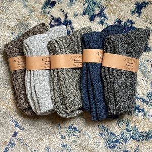 Lot of 5 pairs wool blend socks BRAND NEW